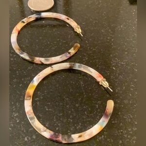 C and C California Tortoise hoop earrings